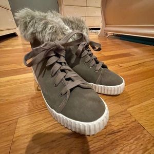 Bettye Platform Furry Sneakers